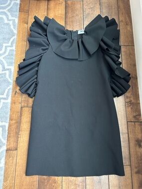MSGM Black Ruffle Sleeve Shift Dress